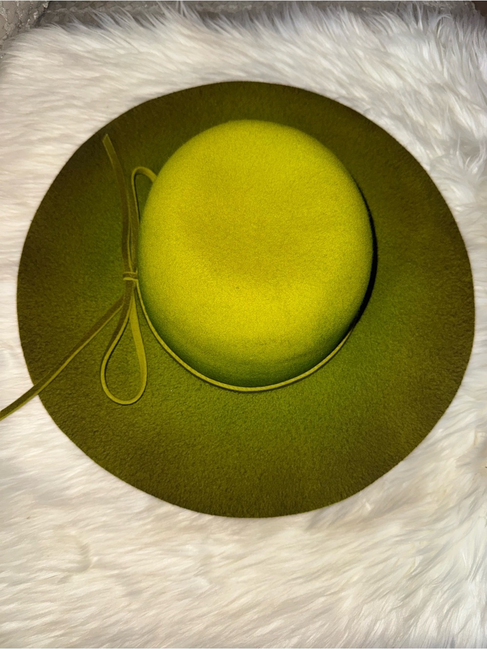 Liz Claiborne Olive Green Wide Brim Wool Hat with Tie